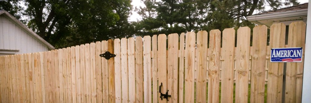 Fargo, North Dakota fence company residential fencing contractors cedar western red cedar treated pine white red yellow CCA  ACQ2 incense fir 2x4 1x6 2" x 4"  1" x 6"  nails stain solid privacy picket scalloped board on board shadow box pickets rails posts installation panels post caps modern horizontal backyard front yard ranch gate garden diy split rail house lattice old rustic vertical metal post picket dog ear contemporary custom